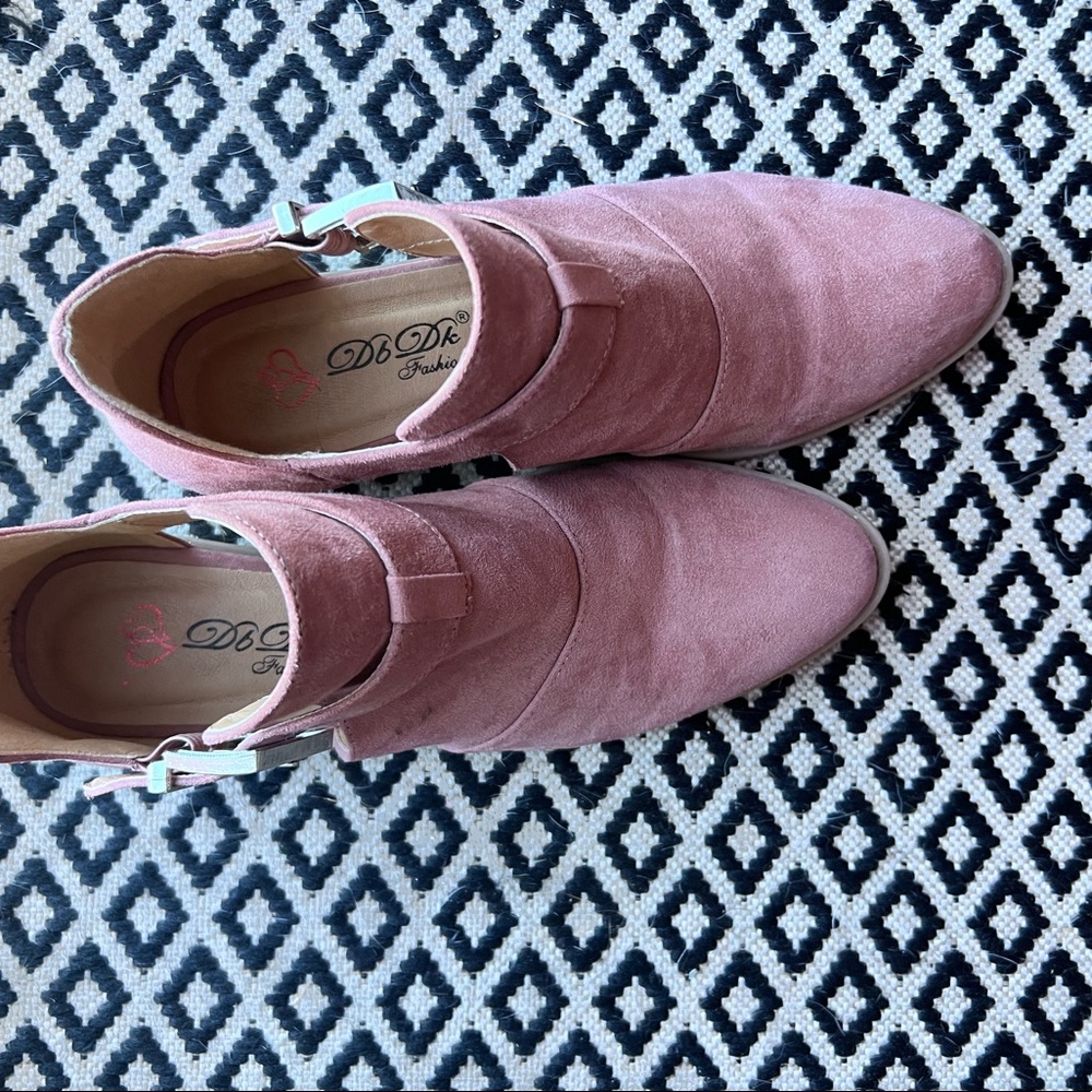 Suede material booties with side cut outs